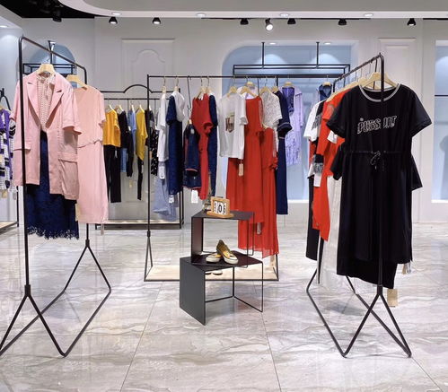 哥邦女裝品牌服裝尾貨批發貨源現身廣州，播田成零售新熱點